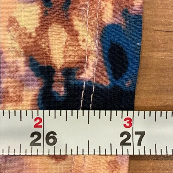 Elegant Floral Women's Blouse in Blue and Pink - Picture 8 of 8